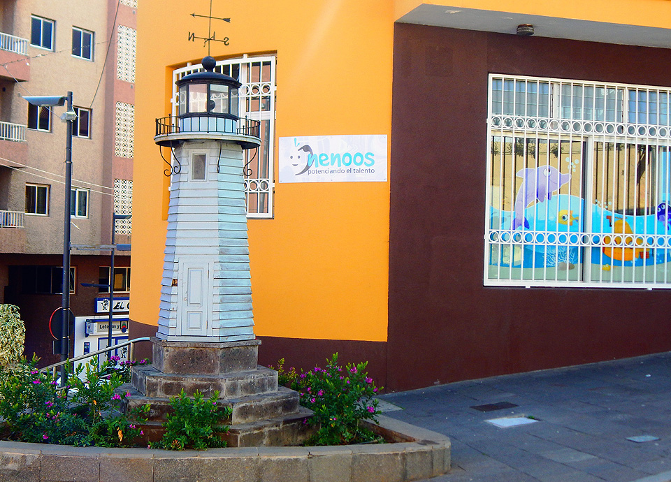 El centro Nenoos en Tenerife tiene un faro que ilumina la mente de los más peques