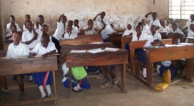 NENOOS entrega a UNICEF más de 6.000 kits de material escolar